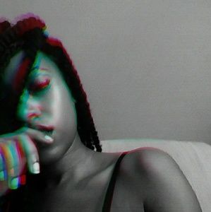 Meet your Posher, Ella